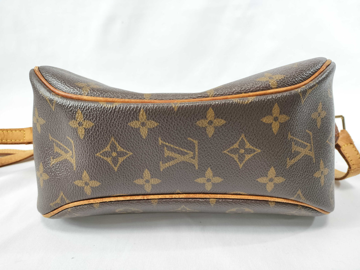LOUIS VUITTON NO0051 Monogram M51221 Blois Shoulder Bag