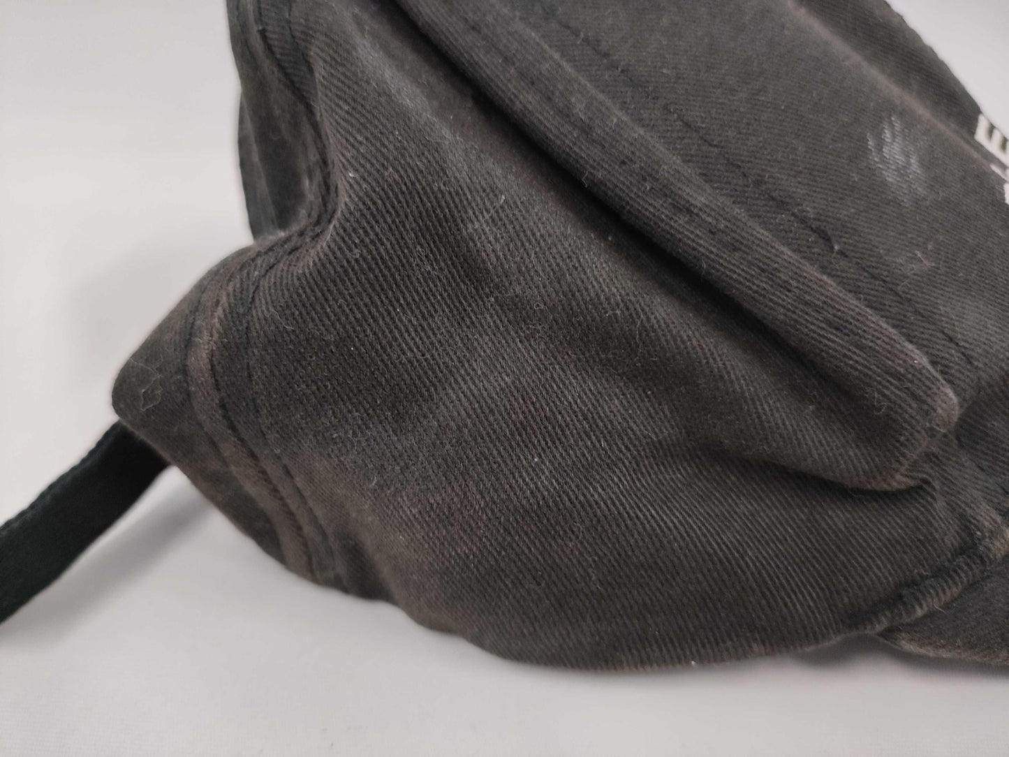BALENCIAGA logo cap and other accessories