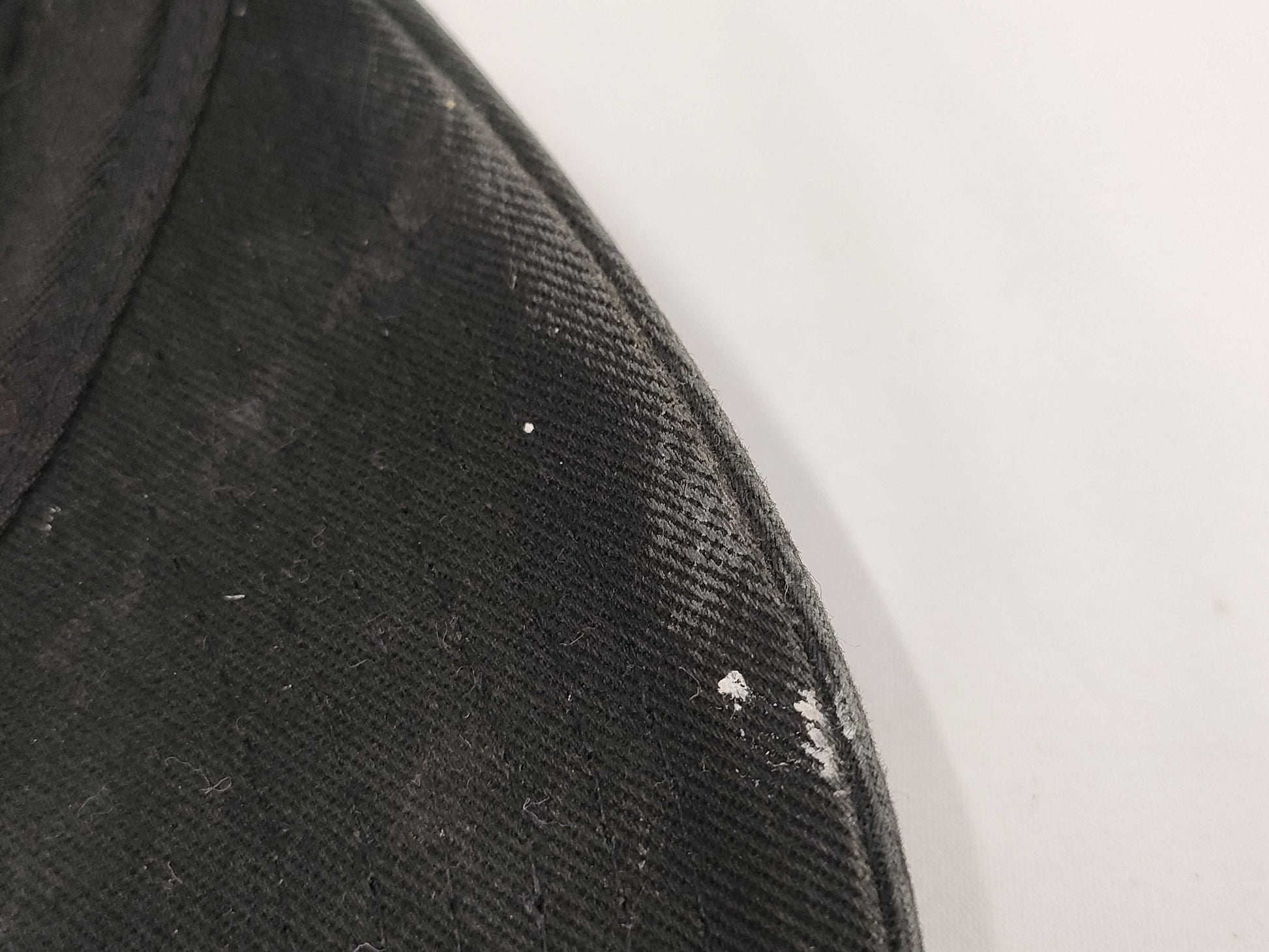 BALENCIAGA logo cap and other accessories