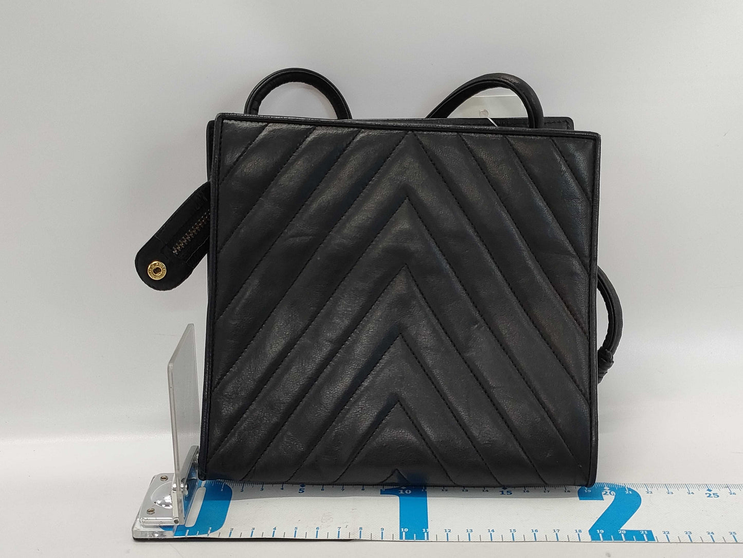 CHANEL V-Stitch Lamb Chevron Shoulder Bag