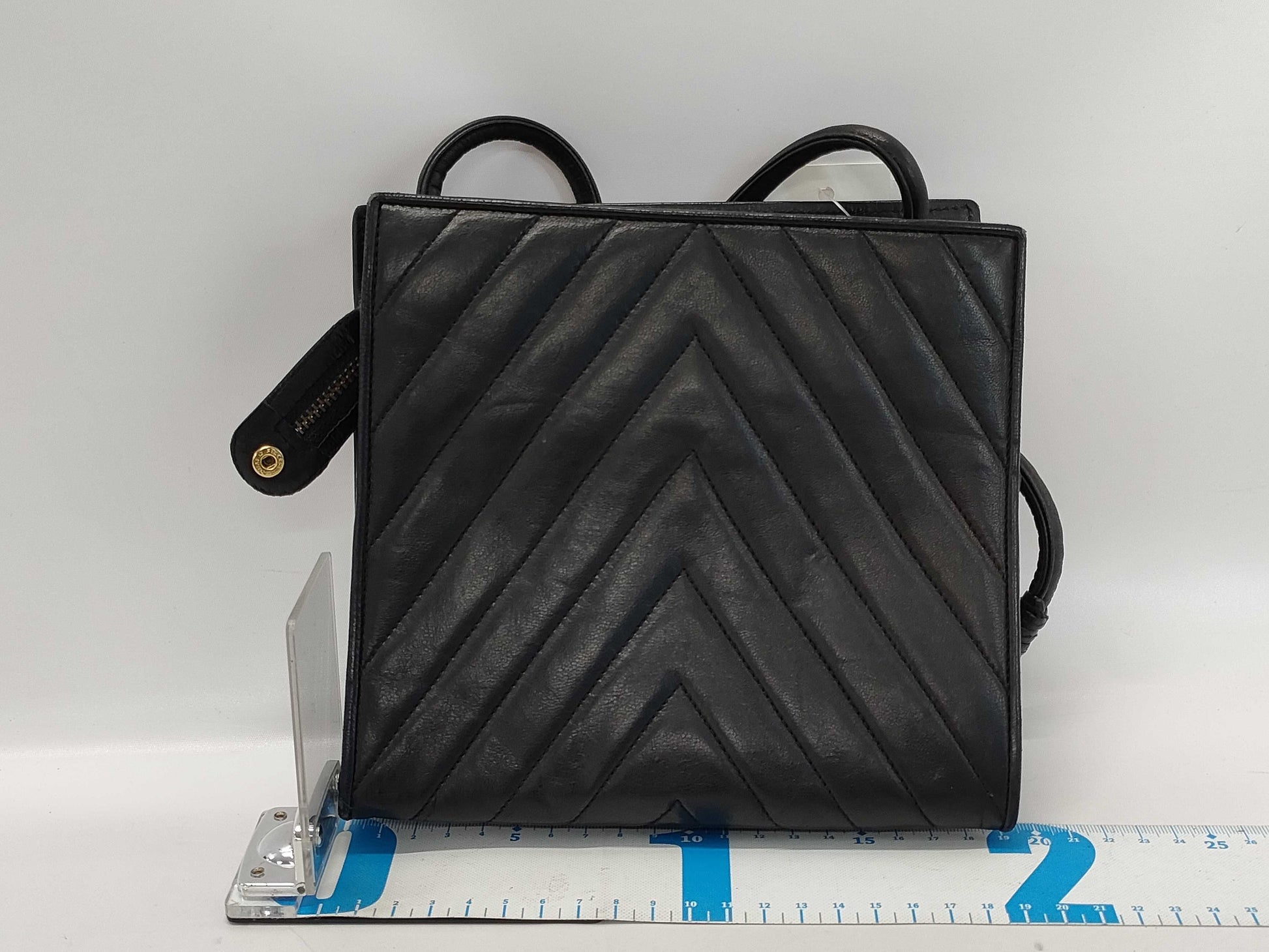 CHANEL V-Stitch Lamb Chevron Shoulder Bag