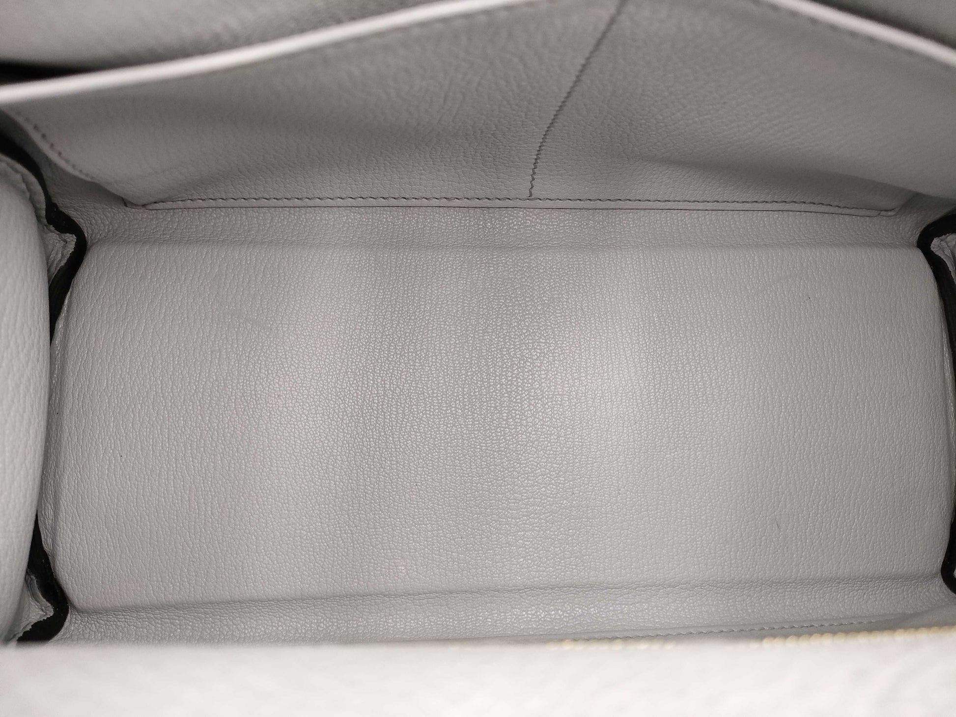 HERMES Kelly 28 handbag, inlaid with blue pale blue, Taurillon Clemence leather, gold hardware, Y stamp