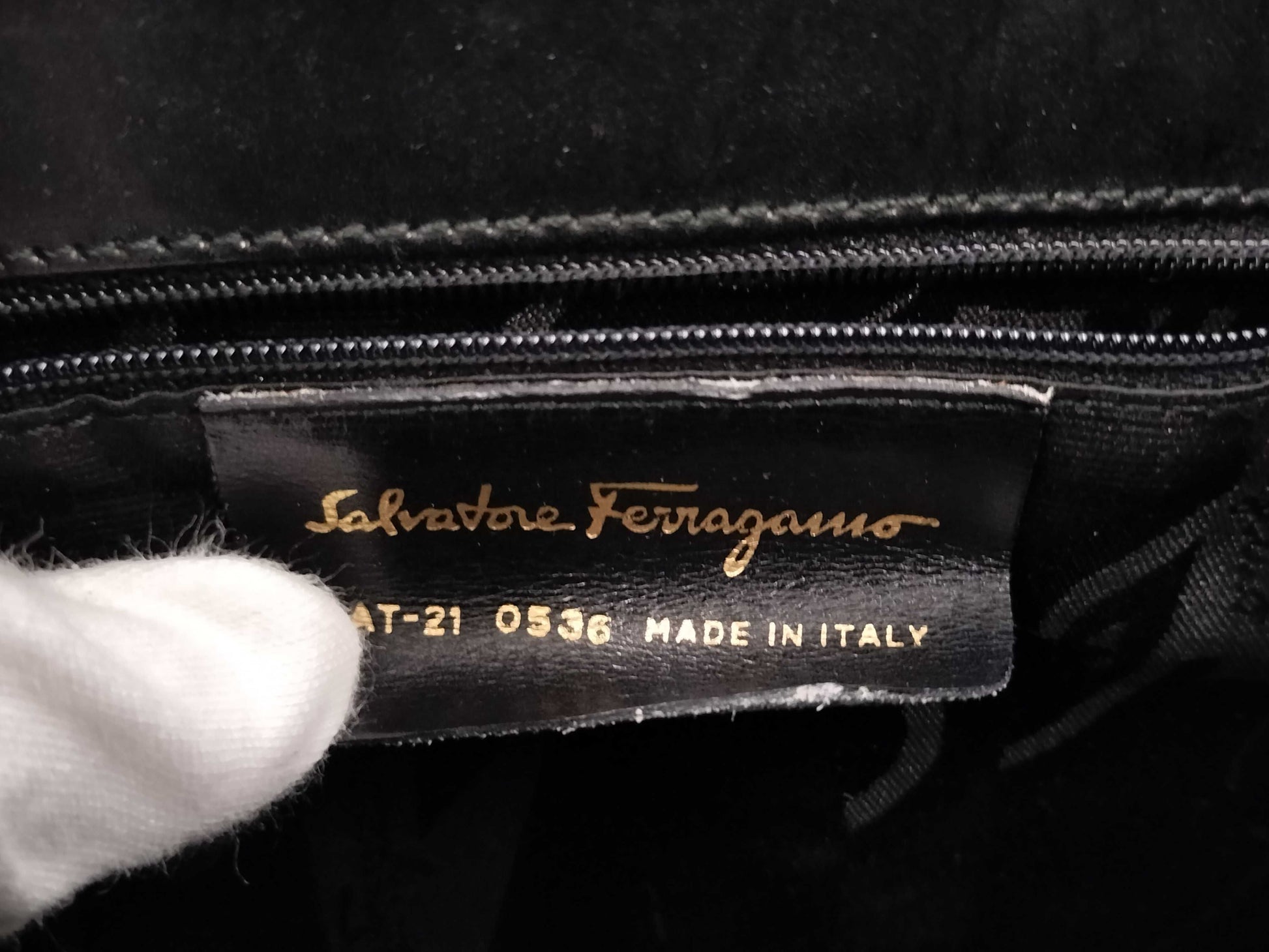 Ferragamo/Valentino Garavani/Etro/Hunting 4-piece handbag