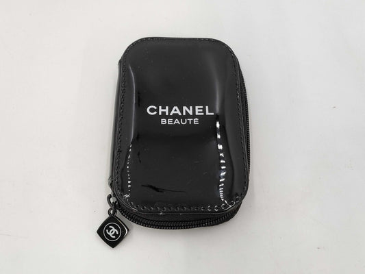 CHANEL N5 pouch and other accessories