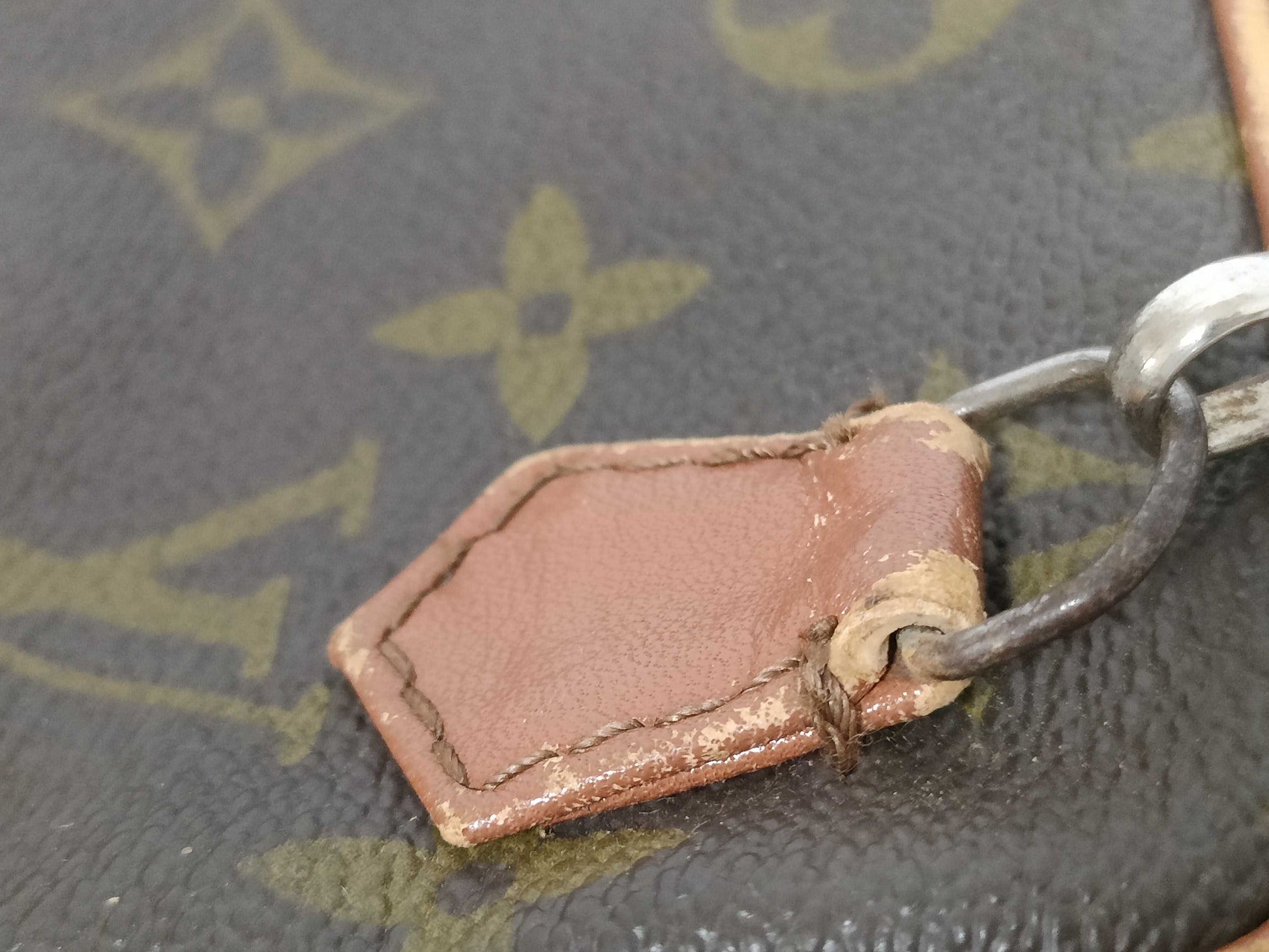 LOUIS VUITTON 862TH/Unknown Monogram M45236 Amazon/M45238 Mini Amazon Shoulder Bag