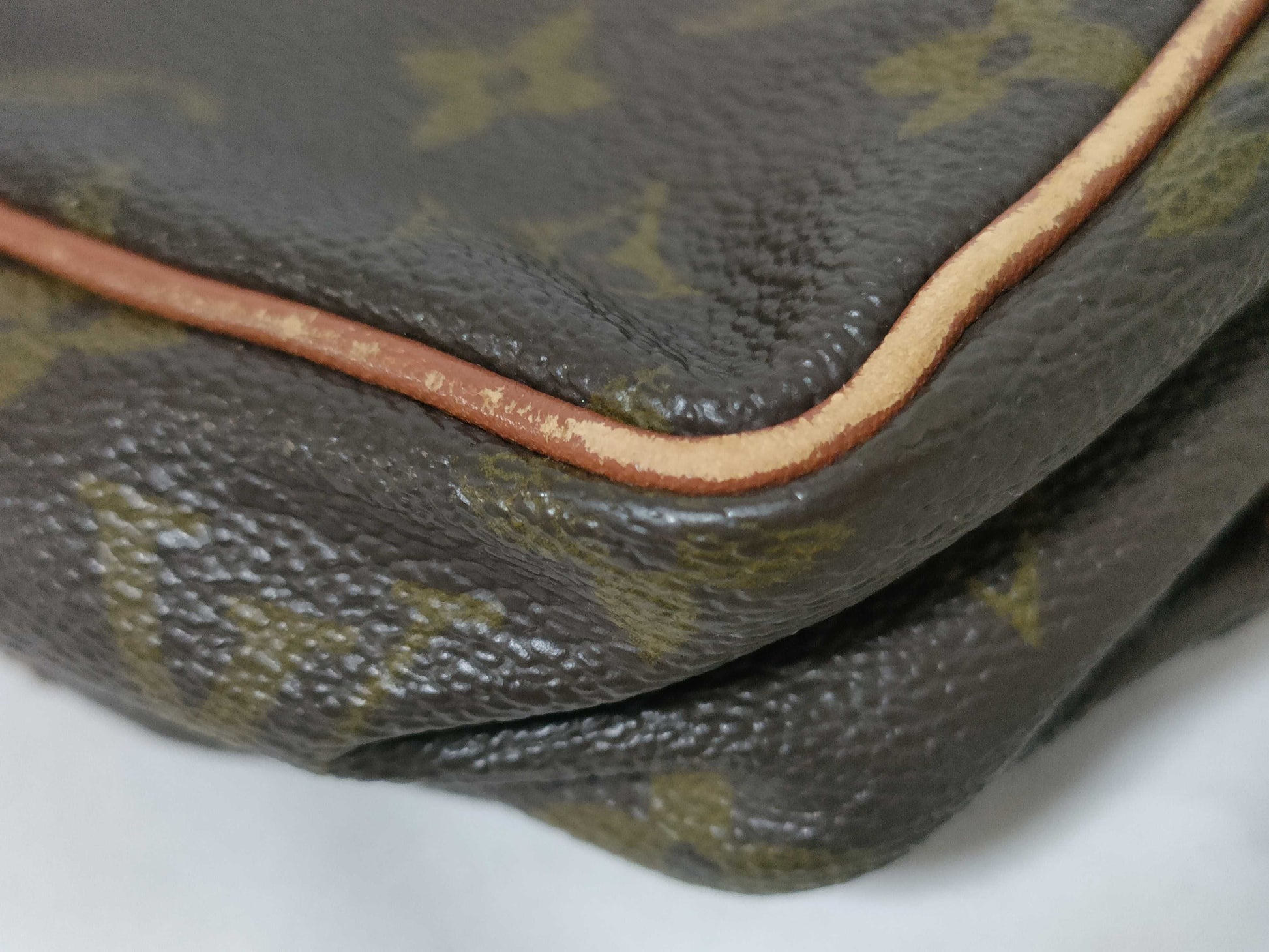 LOUIS VUITTON 862TH/Unknown Monogram M45236 Amazon/M45238 Mini Amazon Shoulder Bag