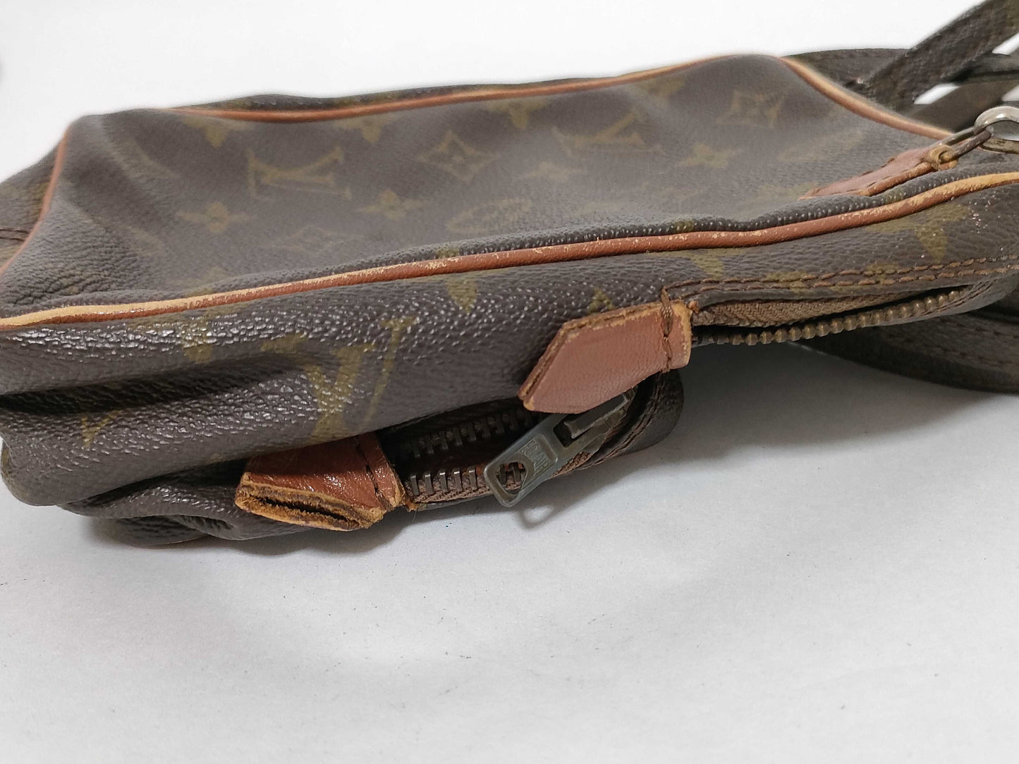 LOUIS VUITTON 862TH/Unknown Monogram M45236 Amazon/M45238 Mini Amazon Shoulder Bag