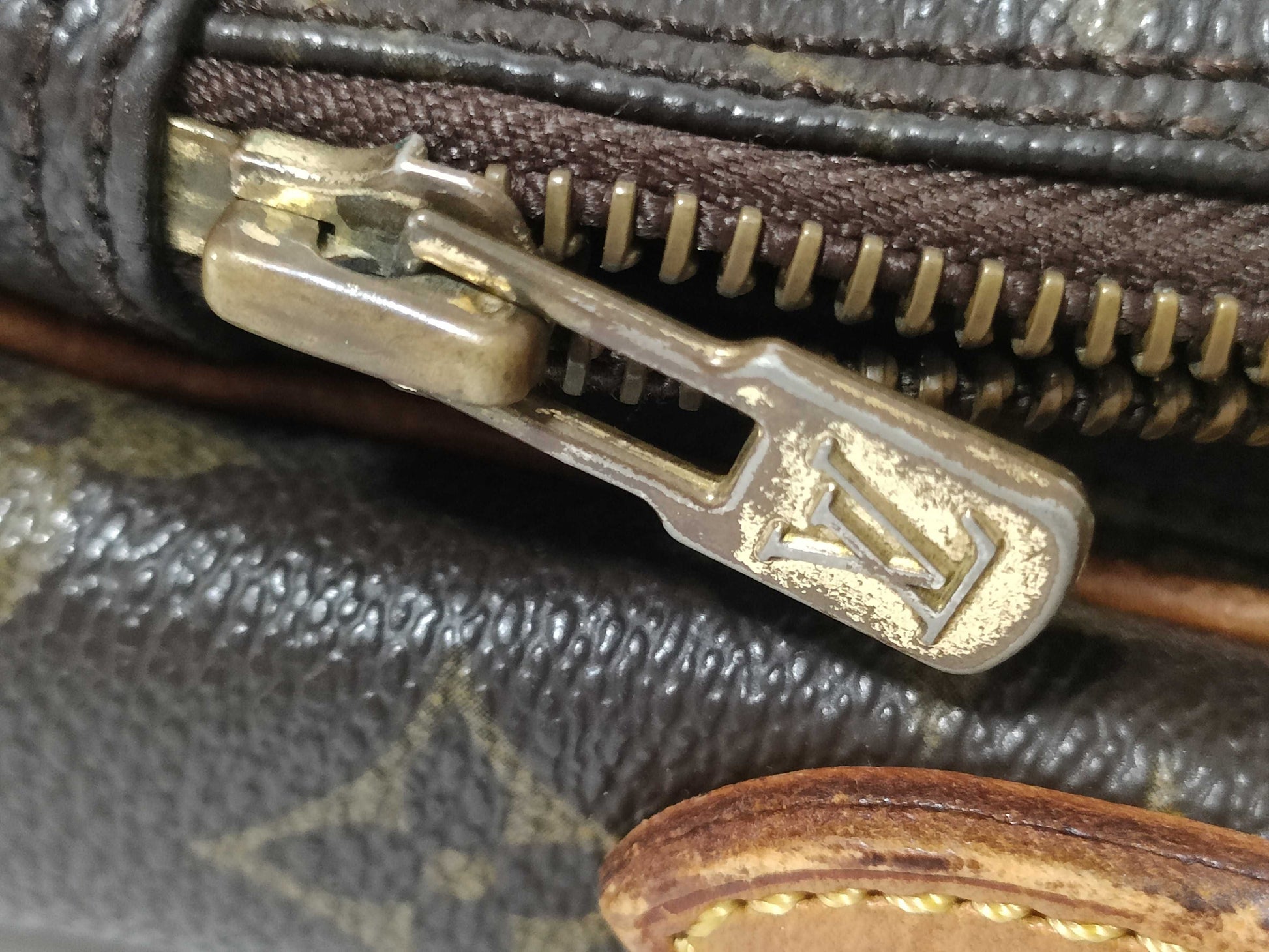 LOUIS VUITTON 862TH/Unknown Monogram M45236 Amazon/M45238 Mini Amazon Shoulder Bag