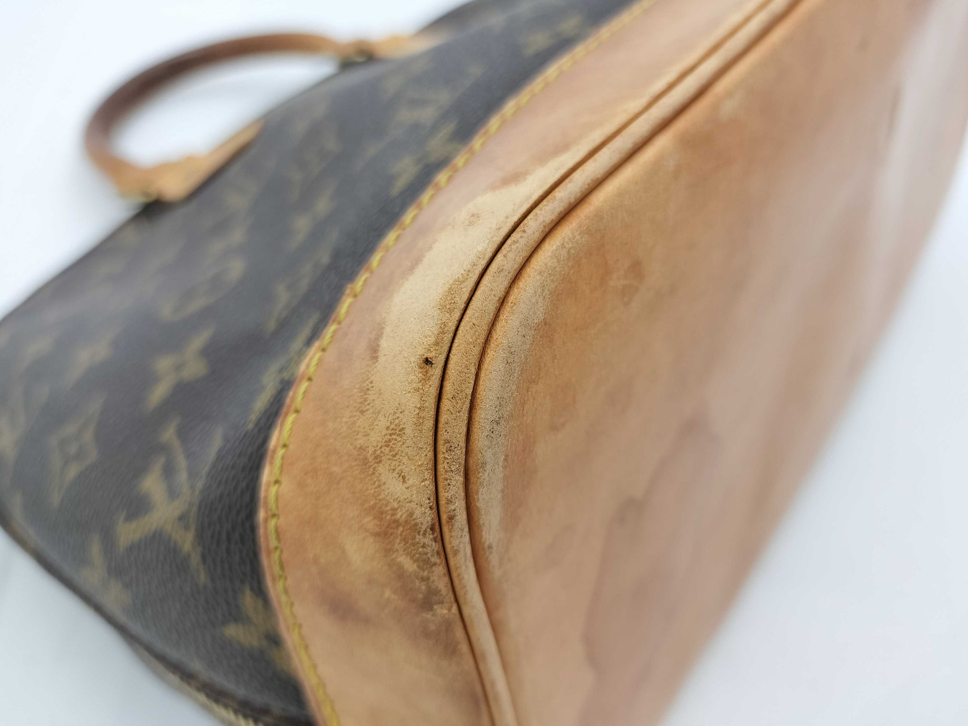 LOUIS VUITTON VI0939 Monogram M51130 Alma Handbag