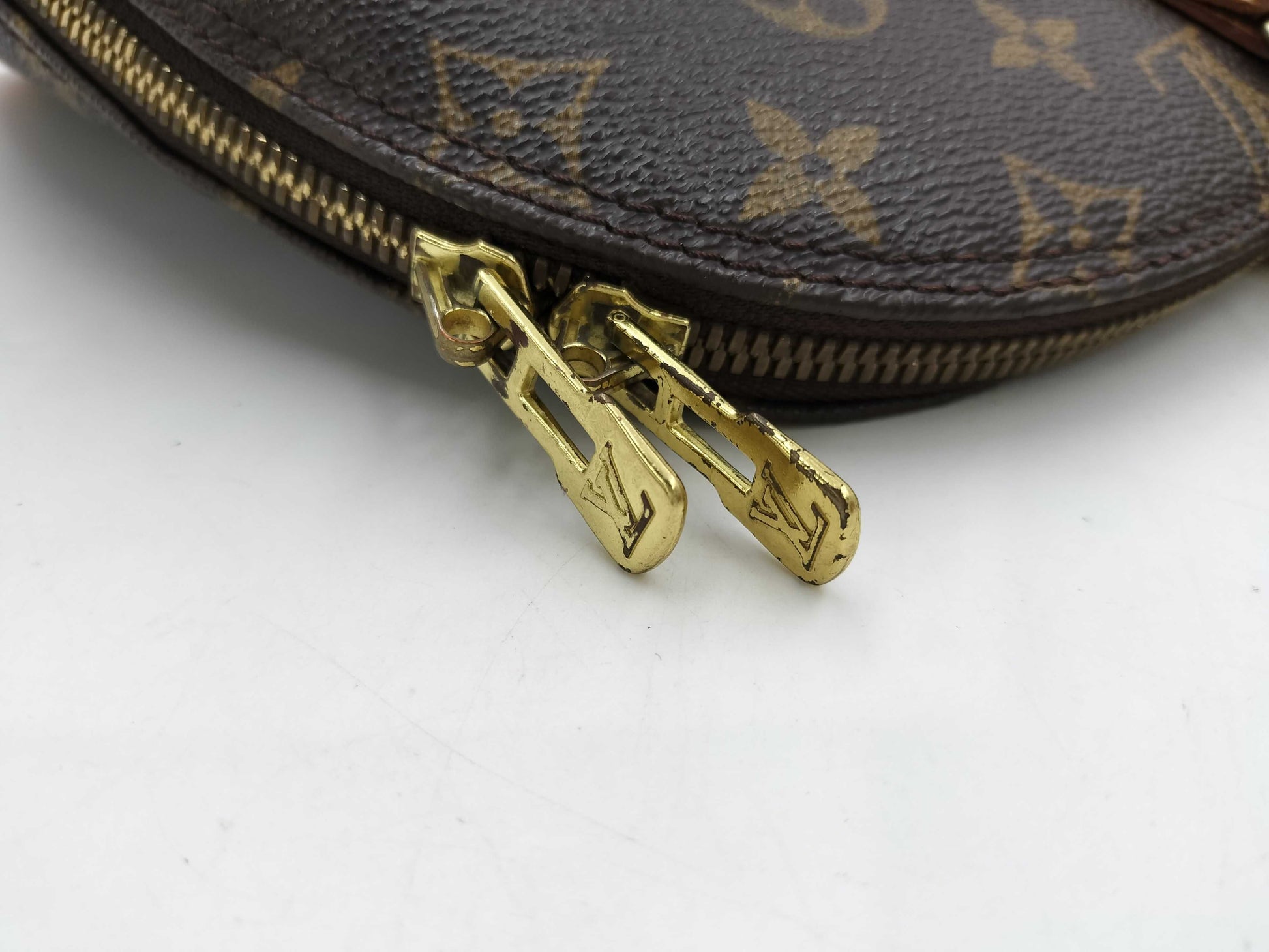 LOUIS VUITTON VI0939 Monogram M51130 Alma Handbag