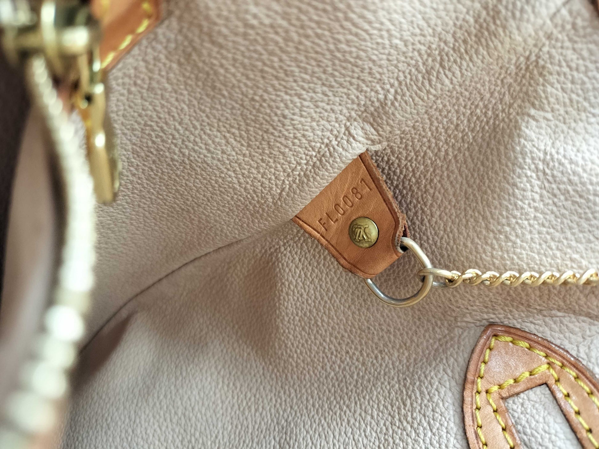 LOUIS VUITTON FL0081 Monogram Bucket Tote Bag with Pouch