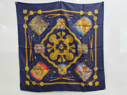 HERMES Carre Carre les tambours scarf