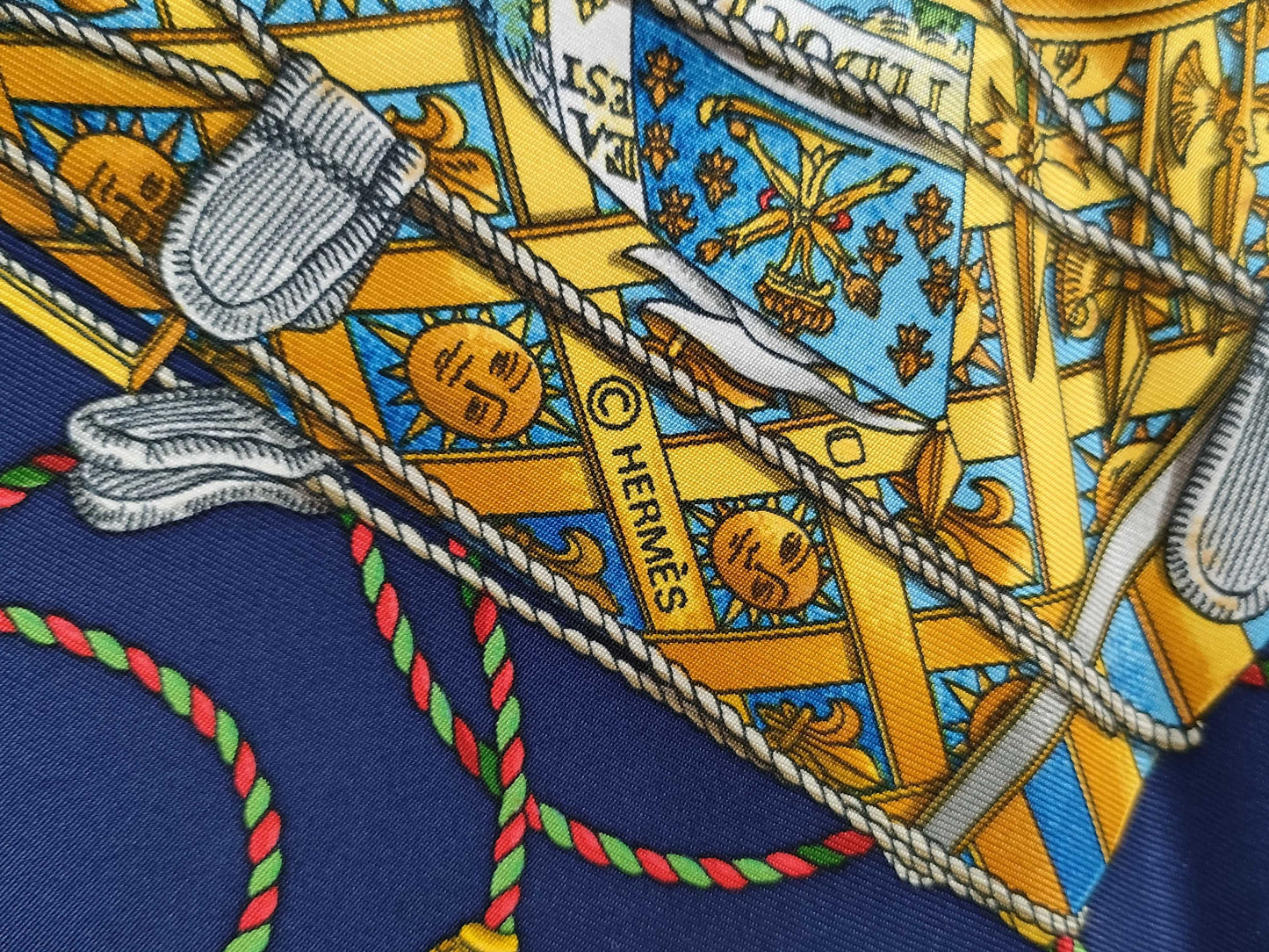HERMES Carre Carre les tambours scarf