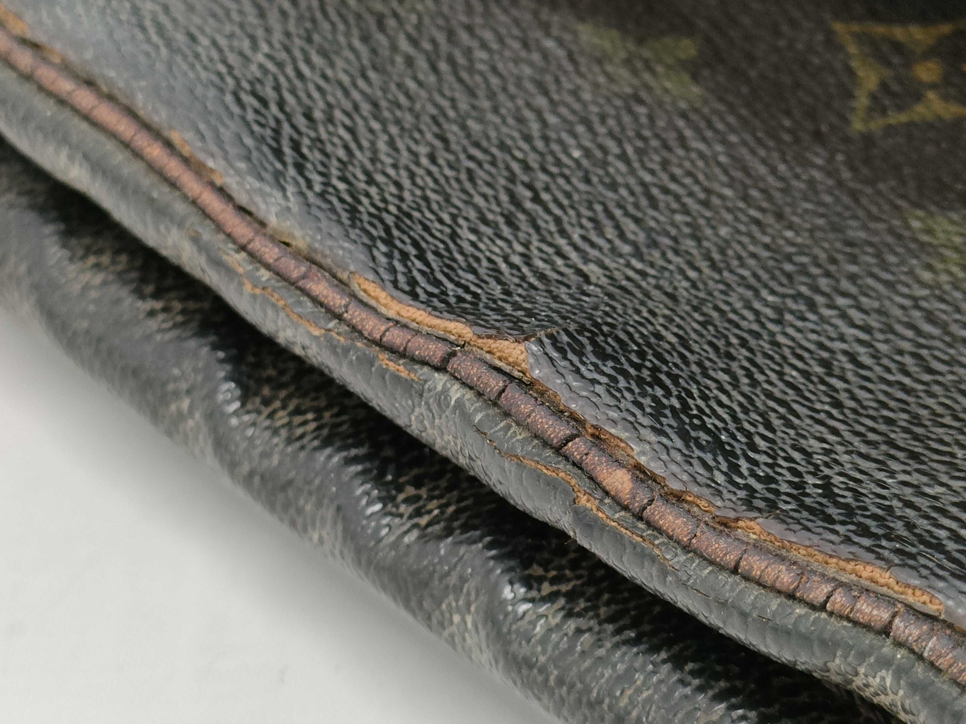LOUIS VUITTON Monogram Compiegne Second Bag