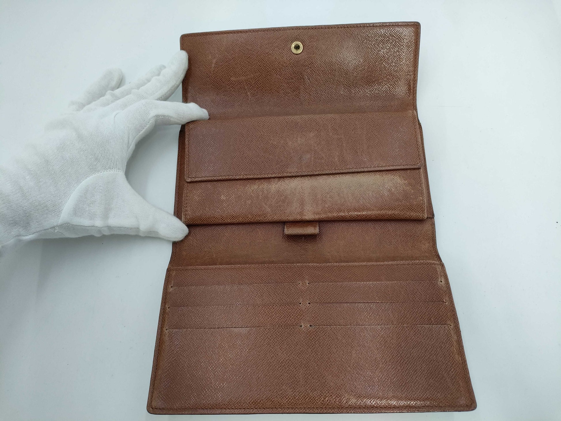 LOUIS VUITTON Monogram Tresor International Wallet