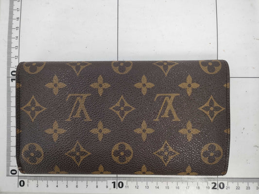 LOUIS VUITTON Monogram Tresor International Wallet
