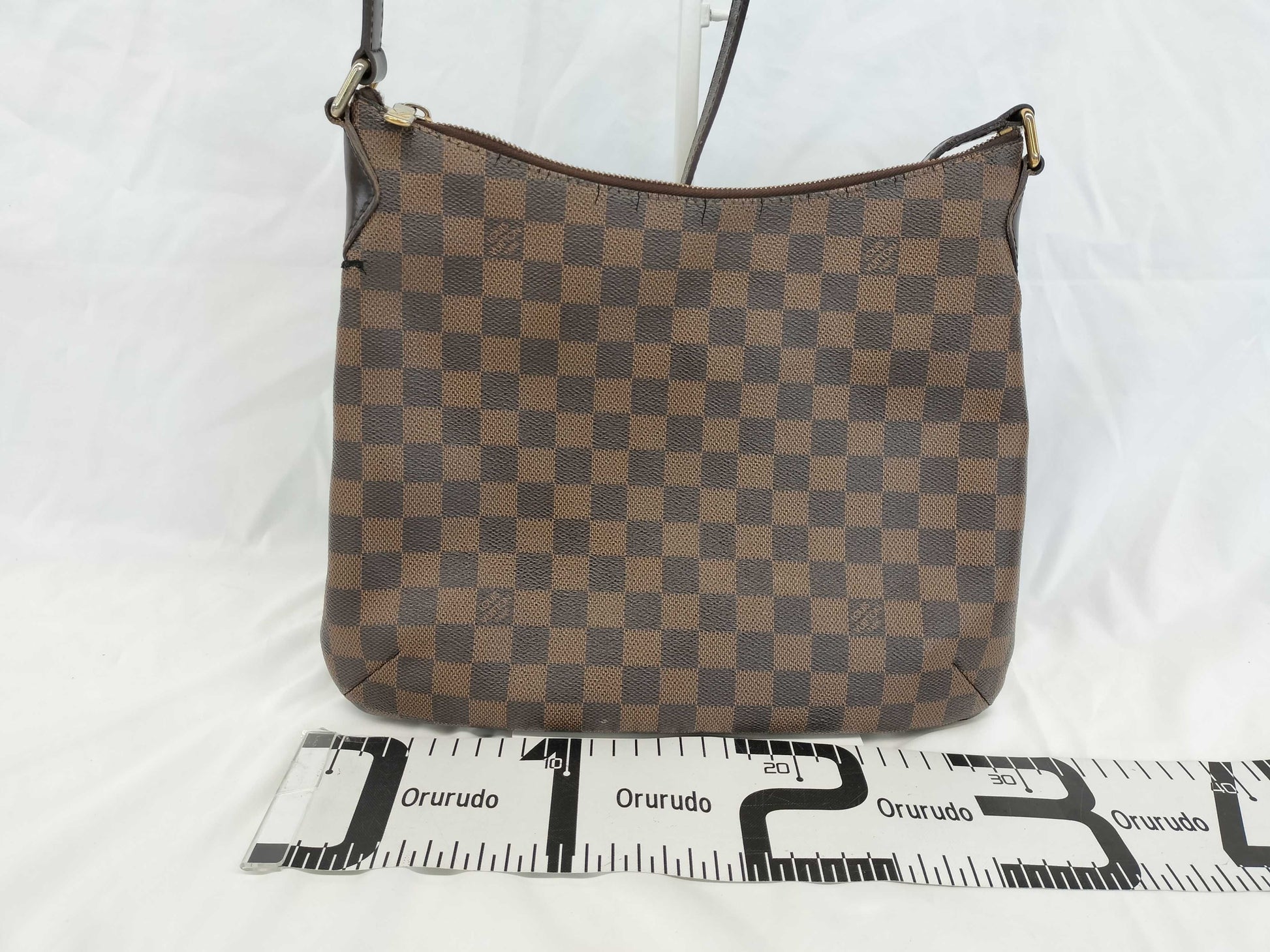 LOUIS VUITTON Damier Bloomsbury Shoulder Bag with Surface Cracks