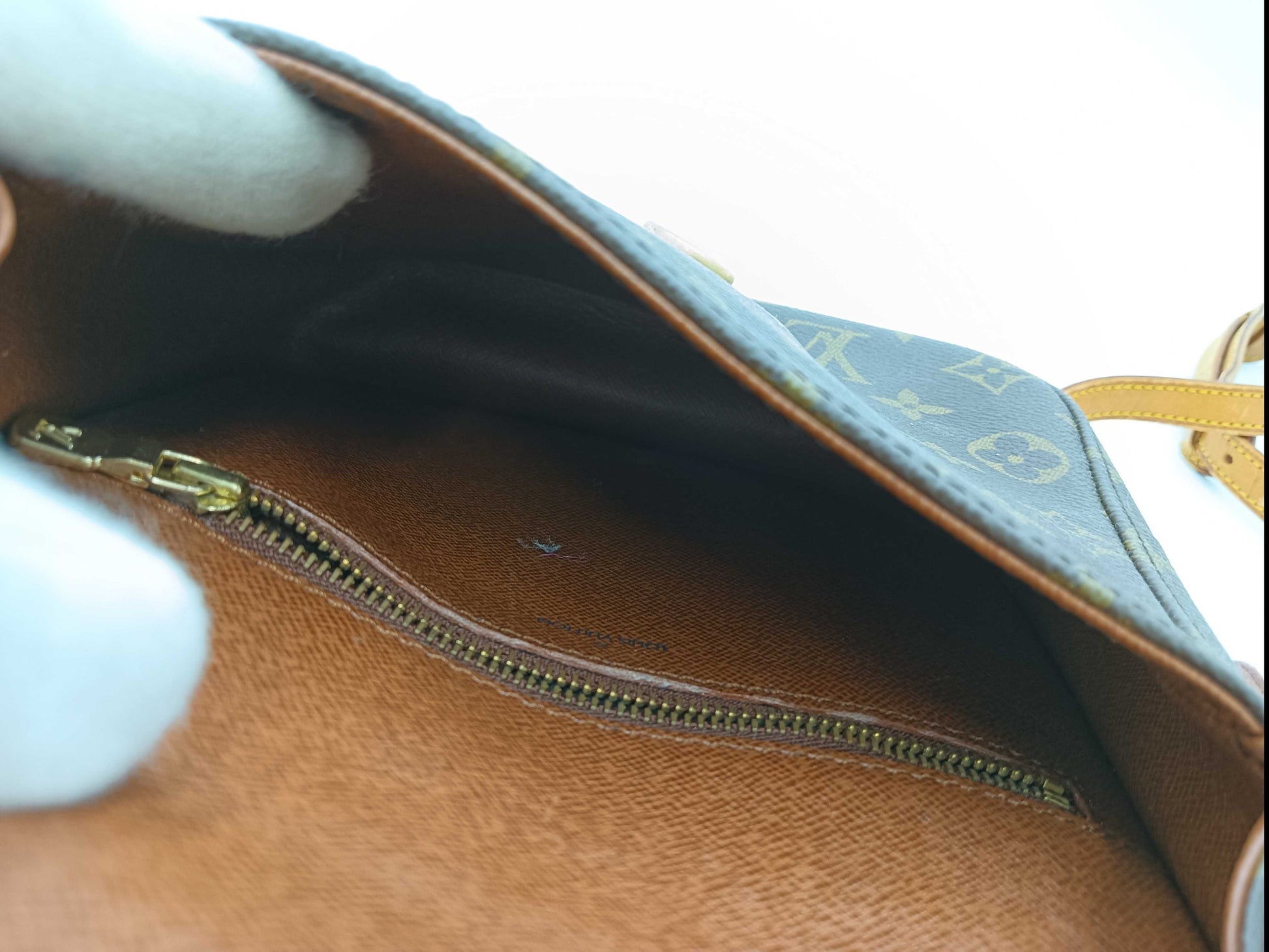 LOUIS VUITTON LP1900 Monogram Shoulder Bag, Monogram Saint-Cloud MM M51243, Made in 1990, with a torn strap.