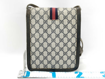 GUCCI GG Supreme Shoulder Bag