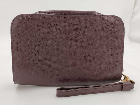 LOUIS VUITTON Taiga Baikal Acajou Second Bag