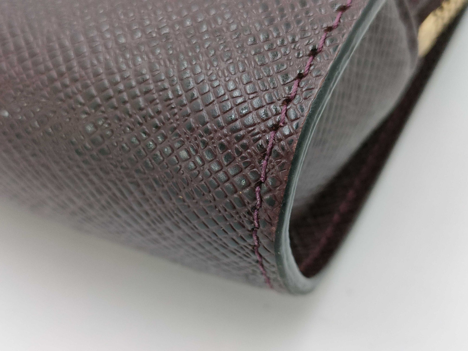 LOUIS VUITTON Taiga Baikal Acajou Second Bag