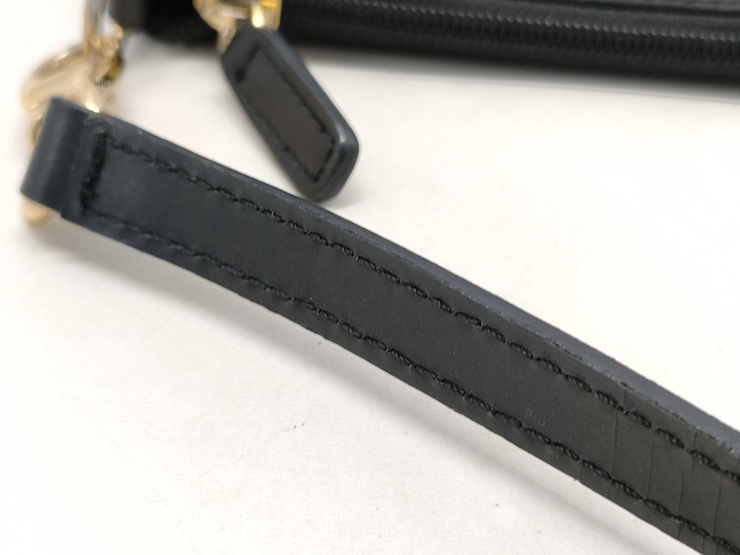 ☆Roberta Leather Hand Pouch☆ Handbag