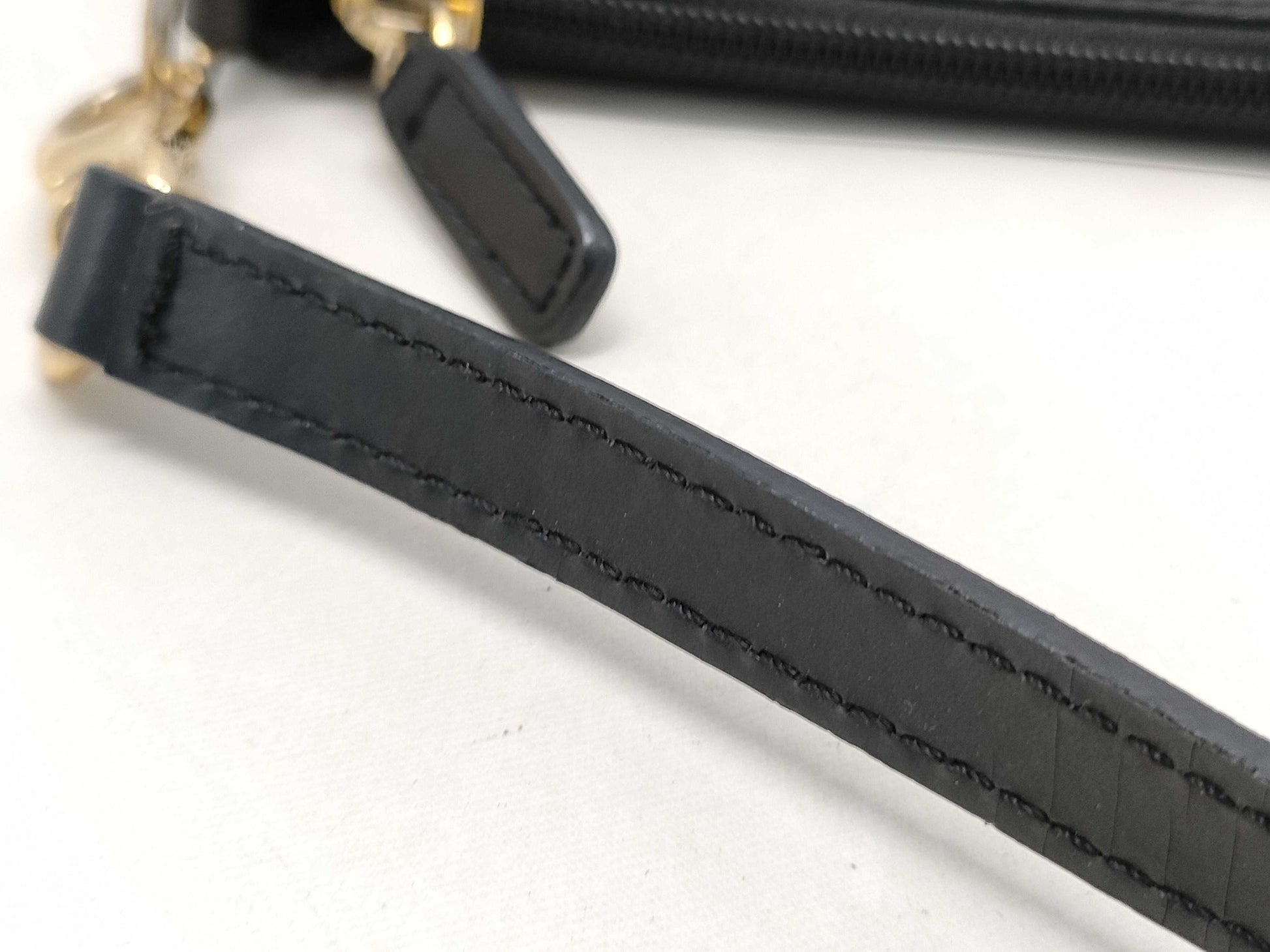 ☆Roberta Leather Hand Pouch☆ Handbag