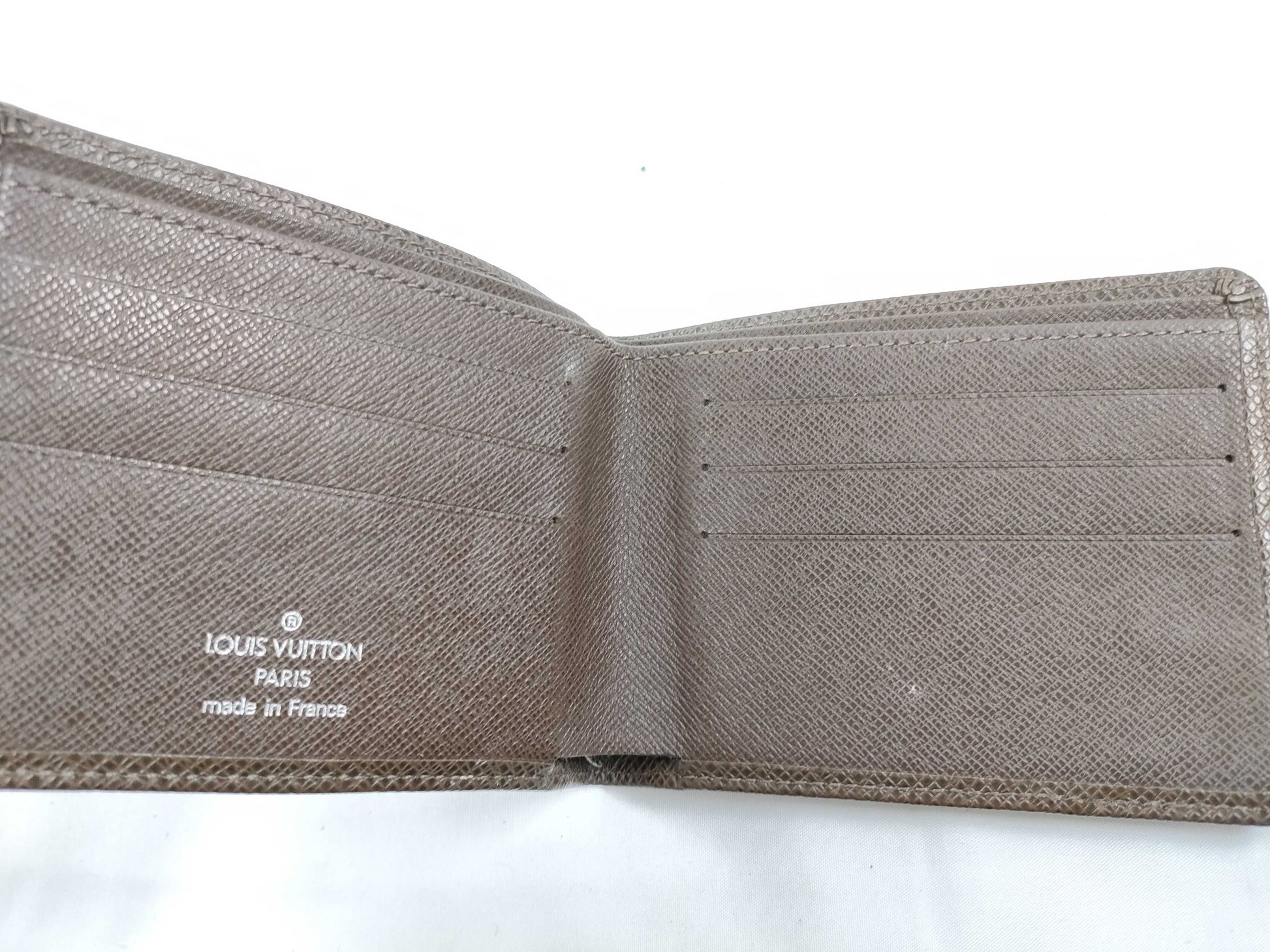 LOUIS VUITTON Taiga Bifold Wallet Brown/Green 2-Piece Billfold