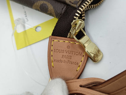 LOUIS VUITTON BJ1011 Monogram M40712 Pochette Accessoires Handbag