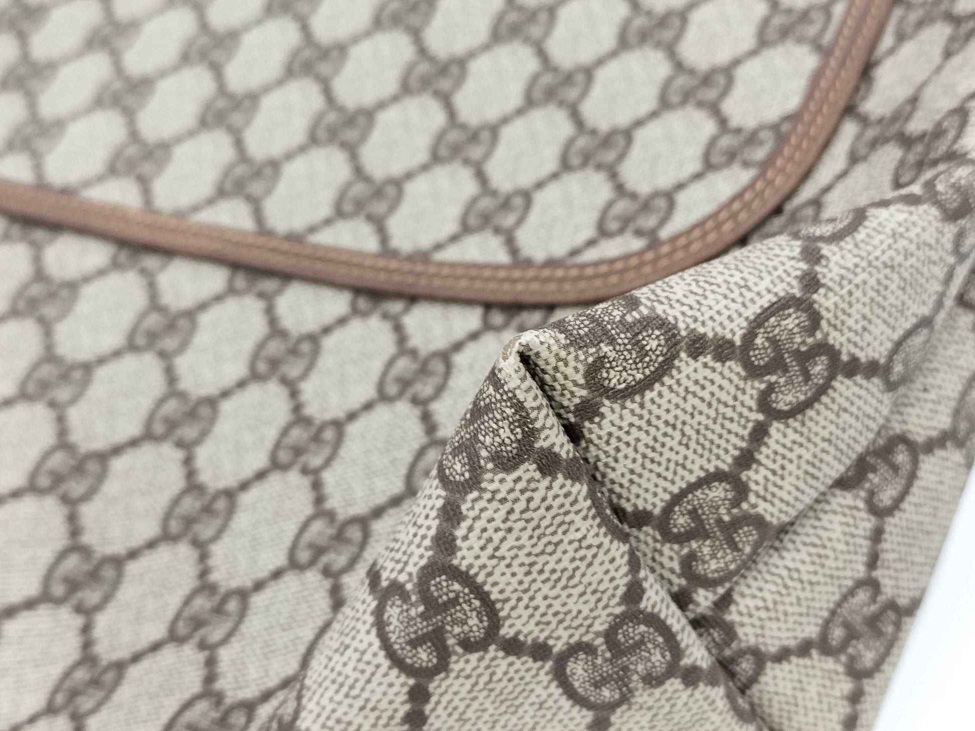 GUCCI GG Canvas 6487 9411 Tote Bag