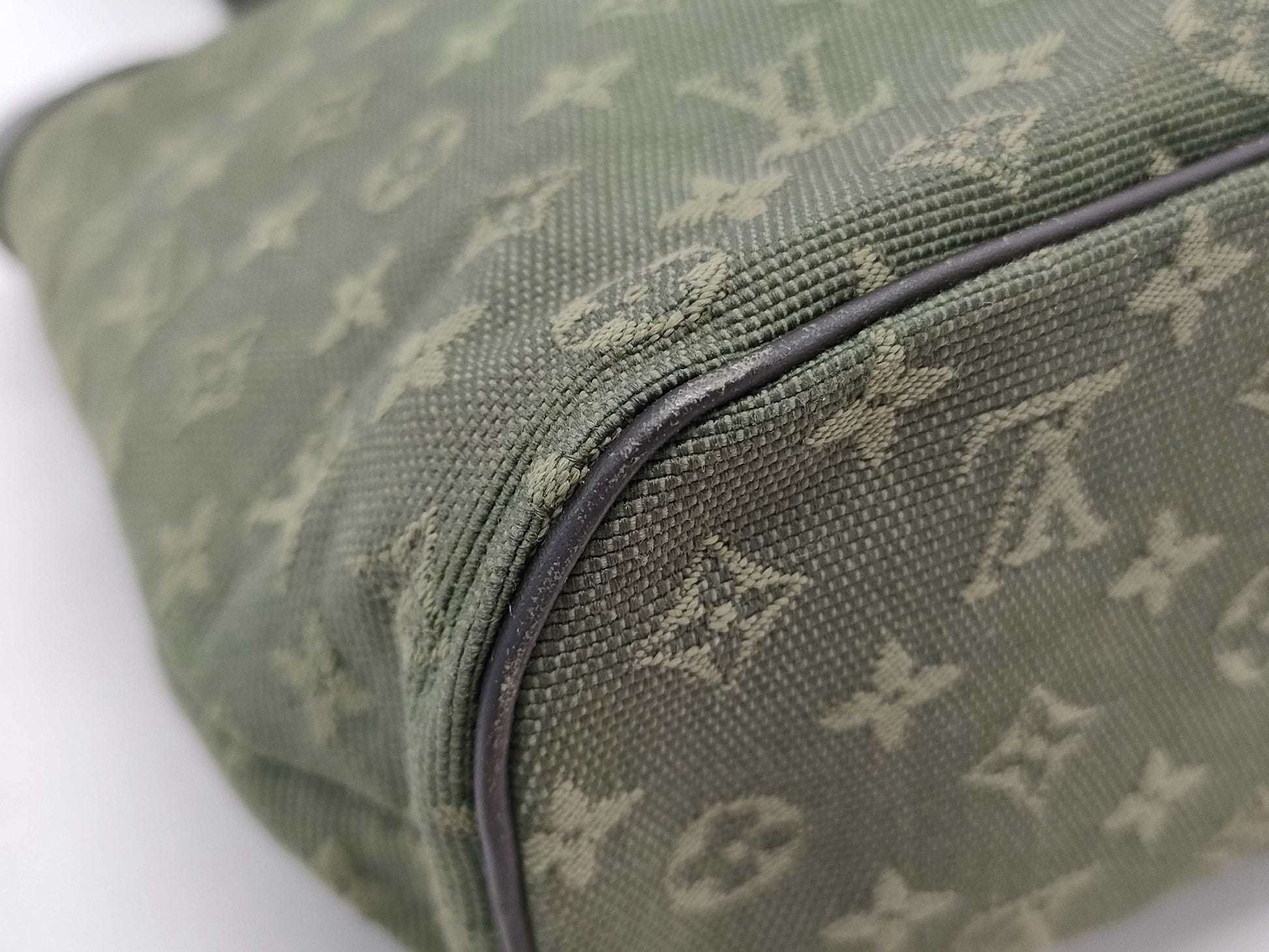 LOUIS VUITTON Monogram Mini Lucille PM Handbag