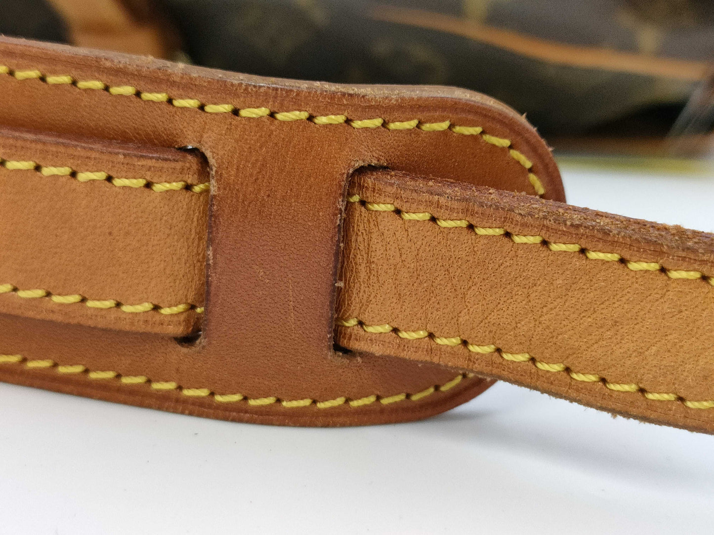 LOUIS VUITTON Monogram M42256 / Saumur 30 / 1993 Shoulder Bag