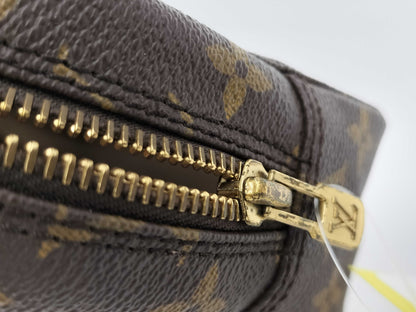 LOUIS VUITTON Monogram True Toilet 23 Pouch