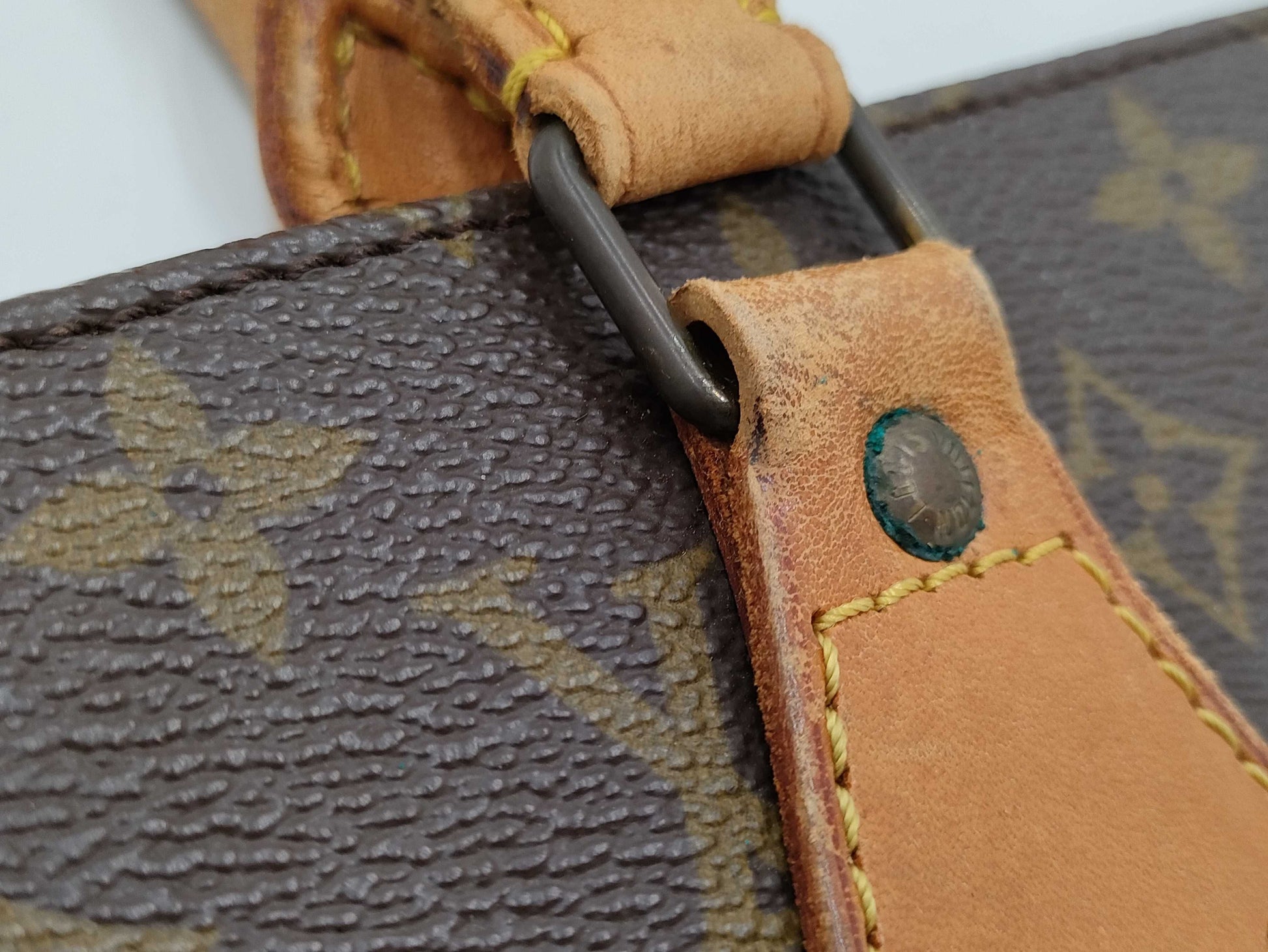 LOUIS VUITTON Monogram Monogram Sac Plat Bag