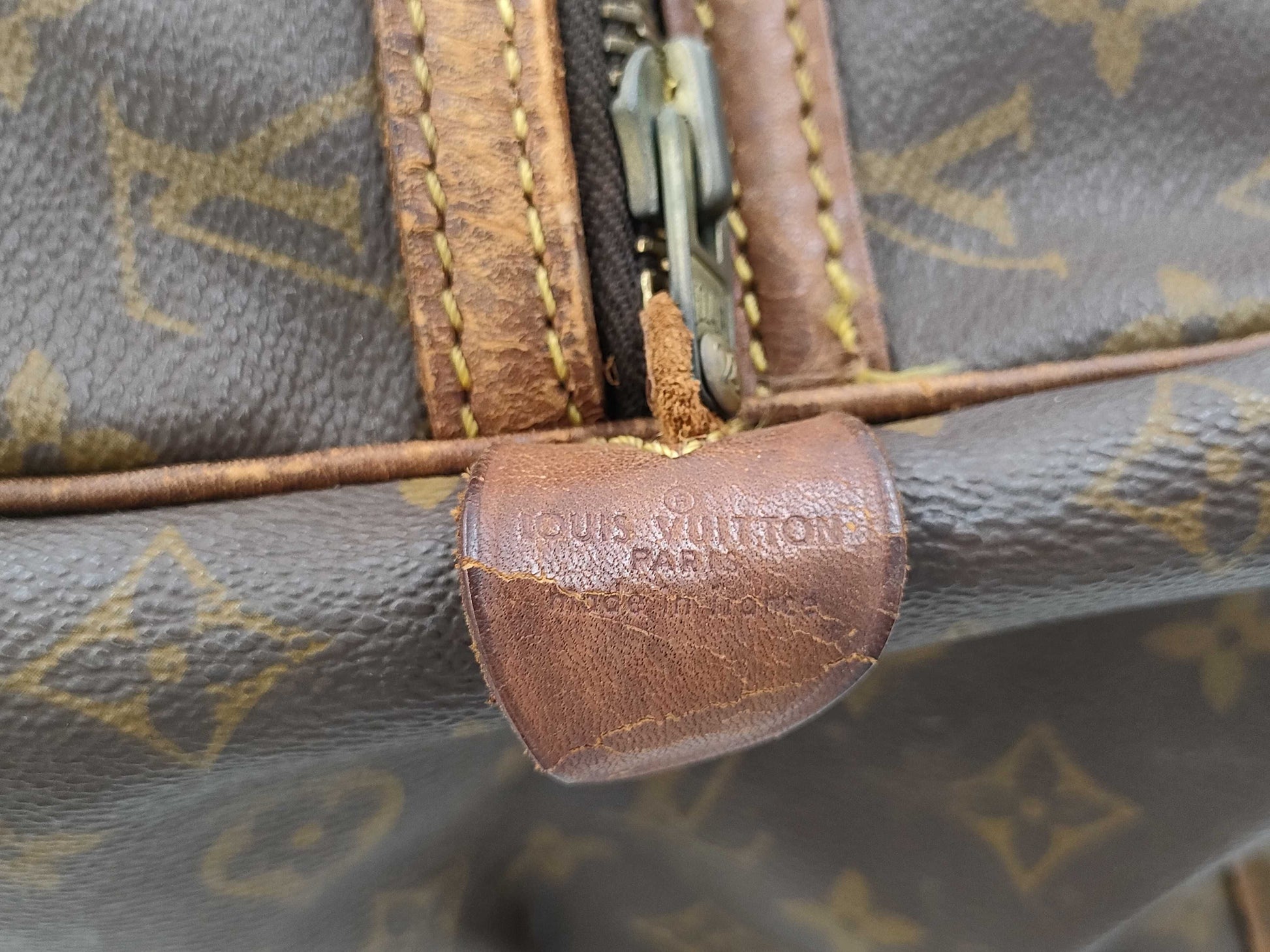 LOUIS VUITTON Monogram Keepall 40 Shoulder Bag