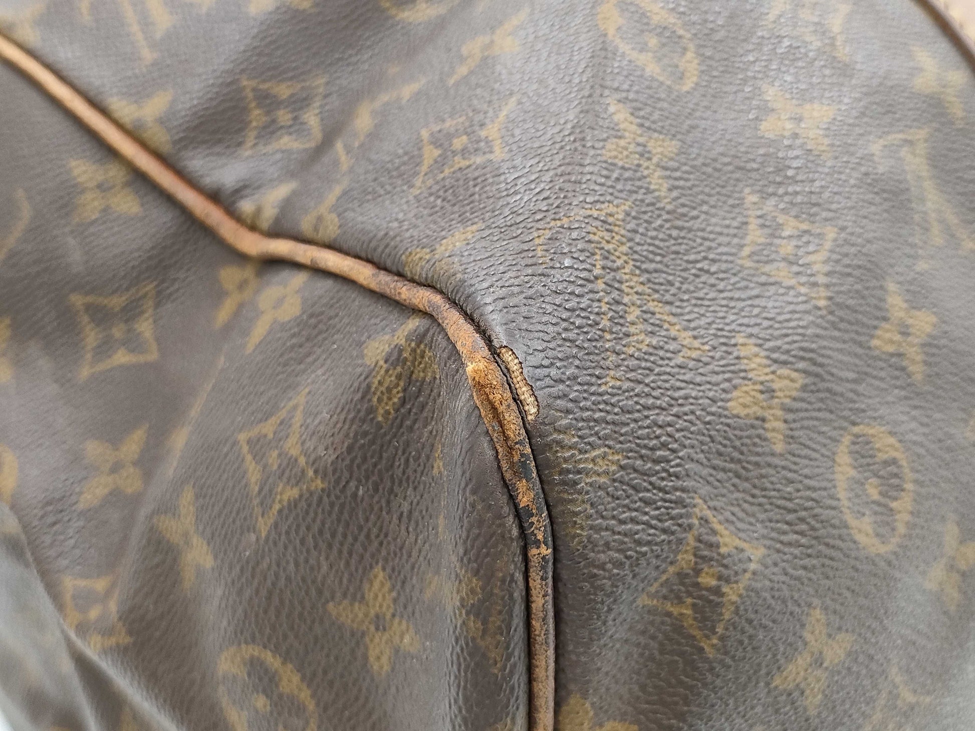 LOUIS VUITTON Monogram Keepall 40 Shoulder Bag