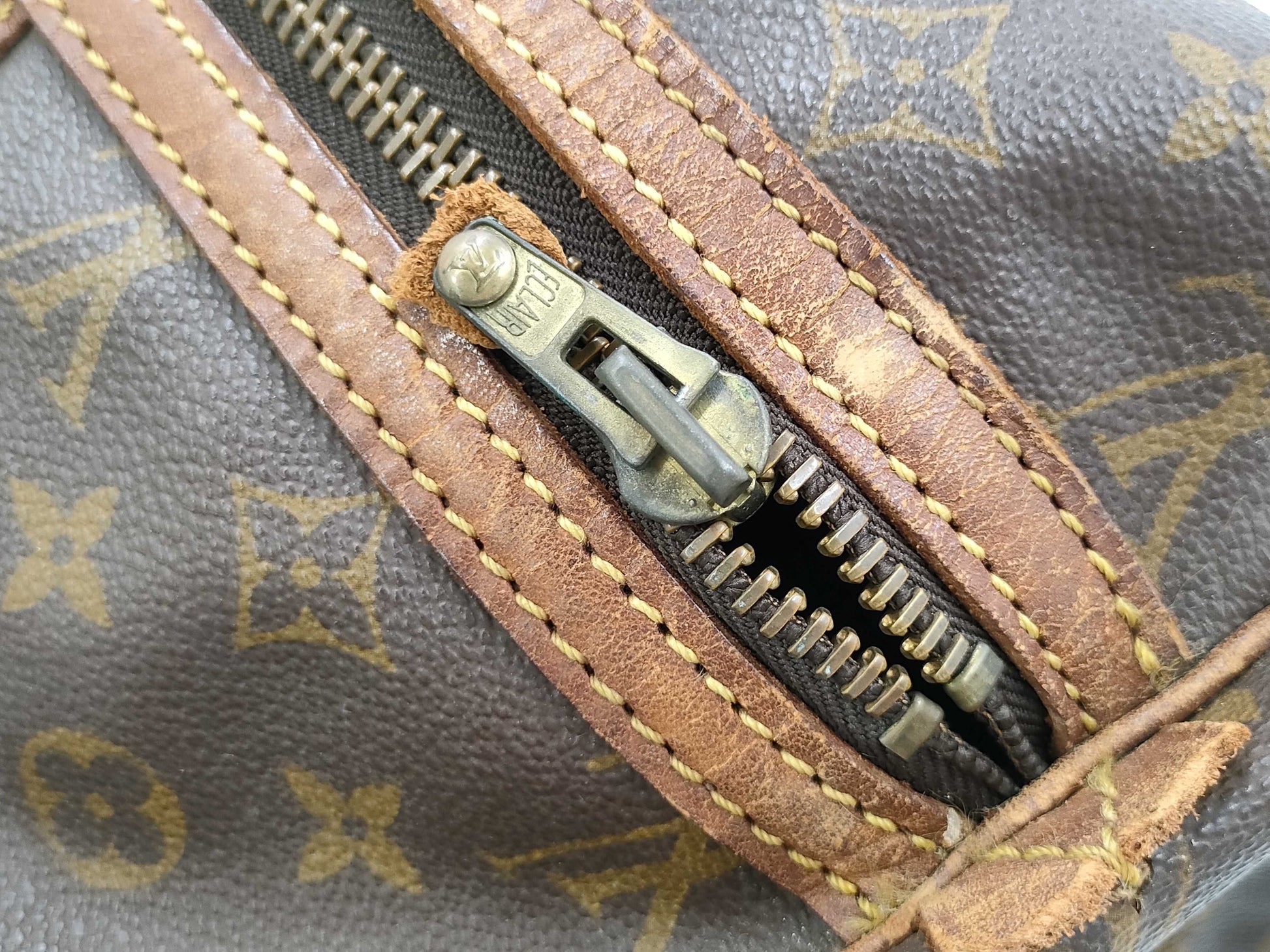 LOUIS VUITTON Monogram Keepall 40 Shoulder Bag