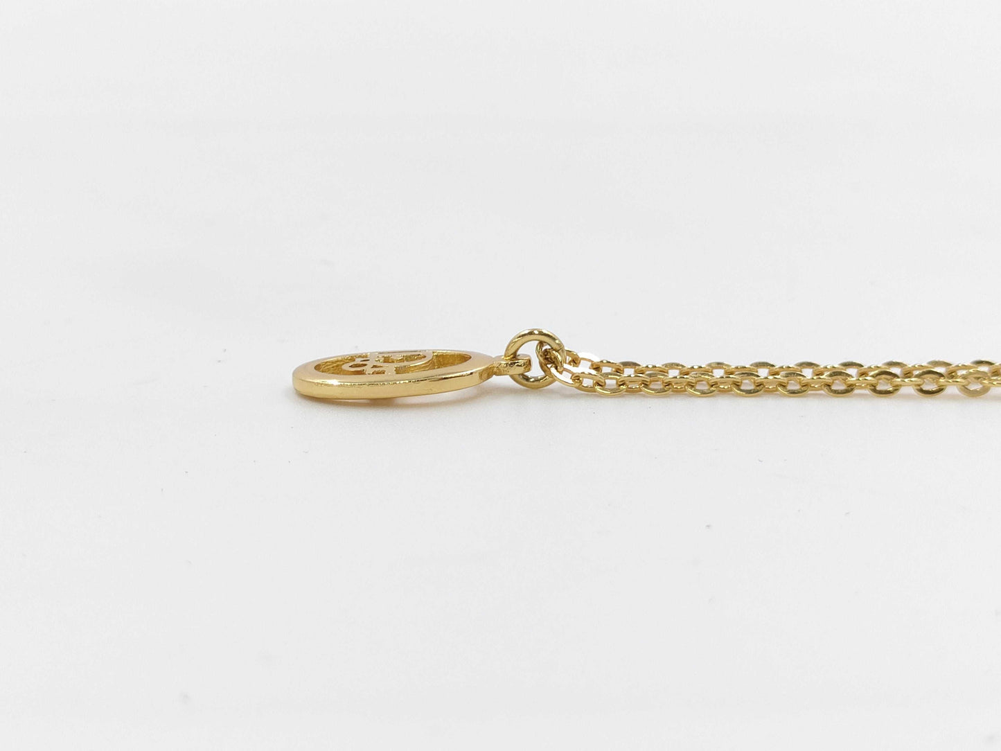 Dior logo necklace necklace