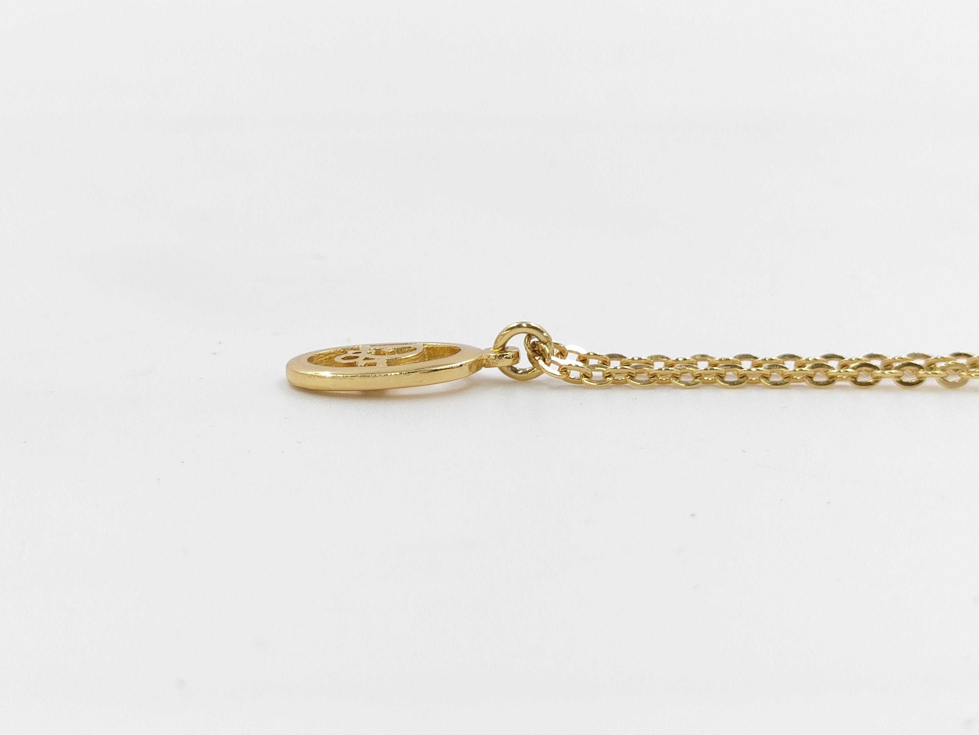 Dior logo necklace necklace