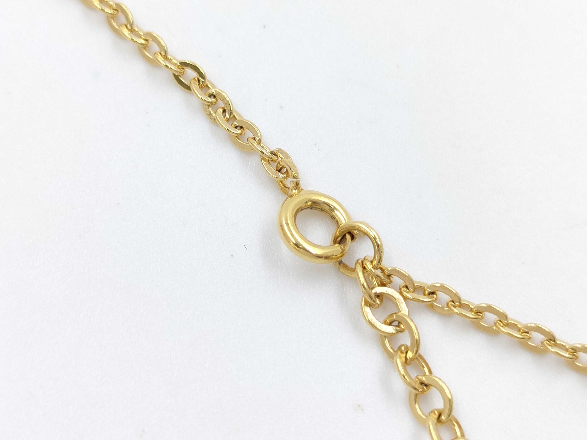 Dior logo necklace necklace