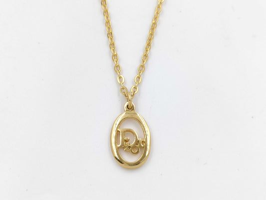 Dior logo necklace necklace