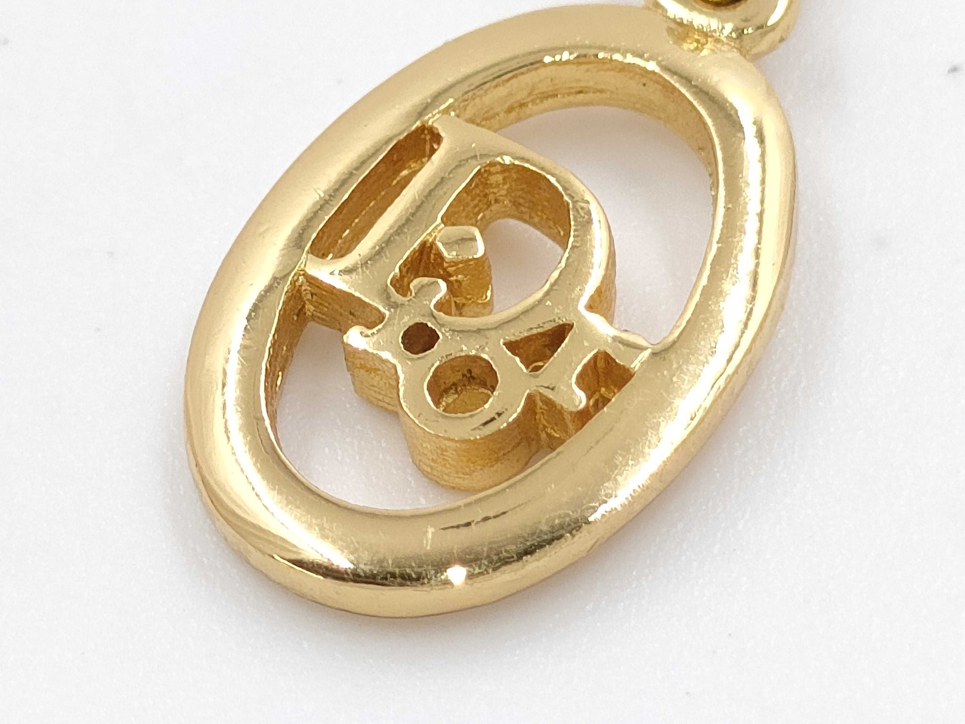 Dior logo necklace necklace