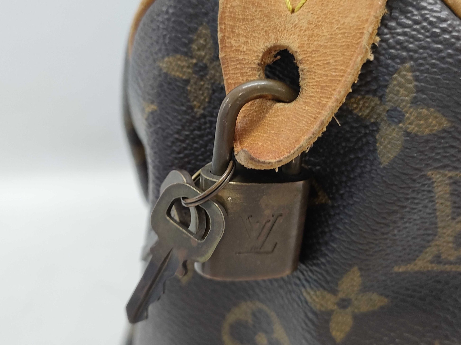 LOUIS VUITTON Monogram M41109 Speedy 25 Handbag