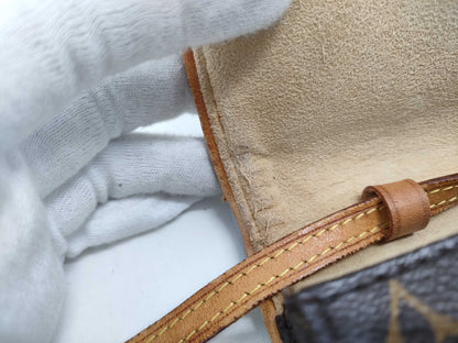 LOUIS VUITTON Unidentified Monogram M51855 Pochette Florentine Shoulder Bag