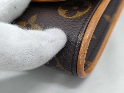 LOUIS VUITTON Unidentified Monogram M51855 Pochette Florentine Shoulder Bag
