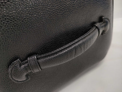 CHANEL Caviar Skin Horizontal Vanity Pouch / 3322498