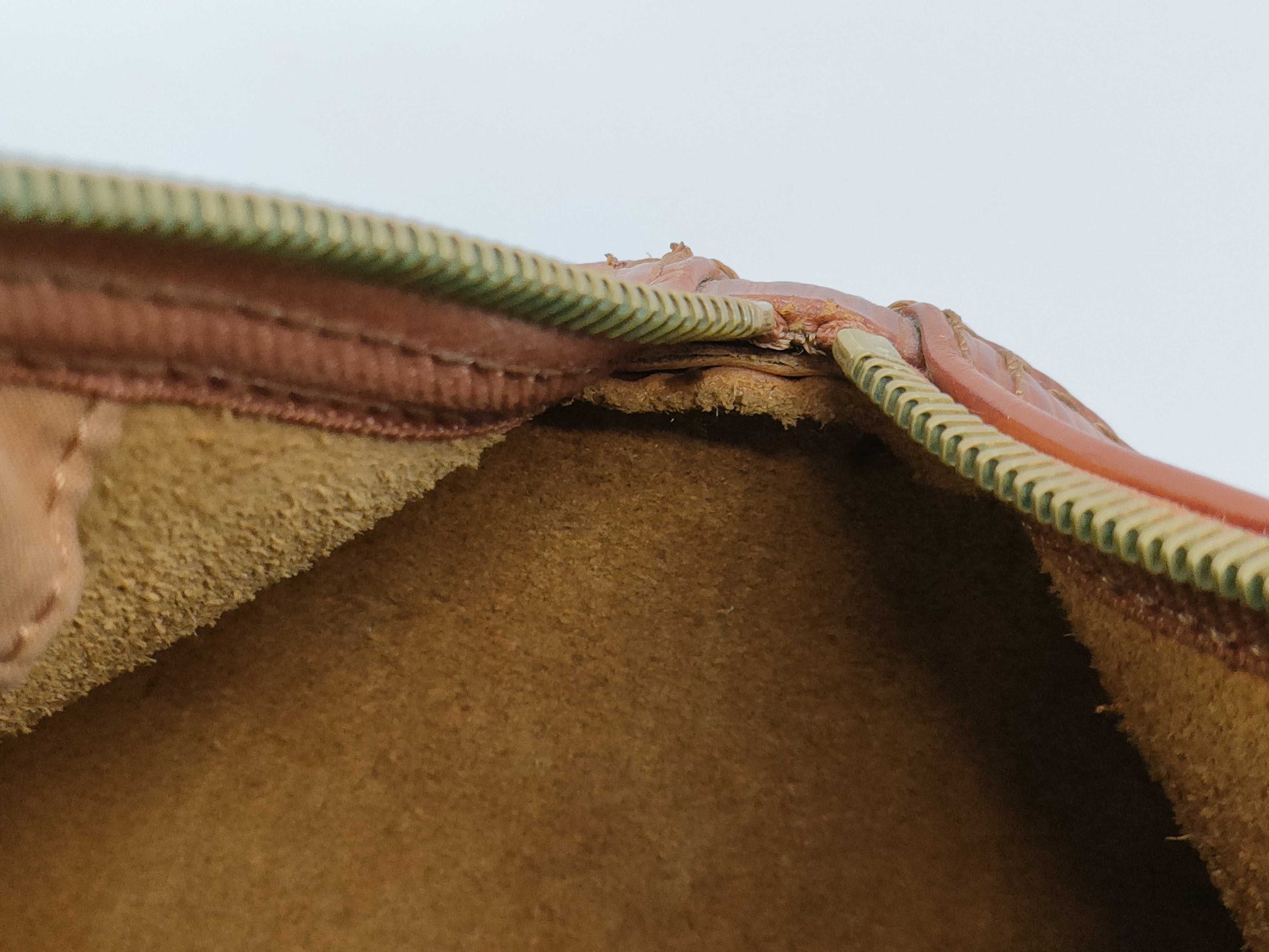 LOUIS VUITTON Epi Speedy 30/VI1912 Handbag