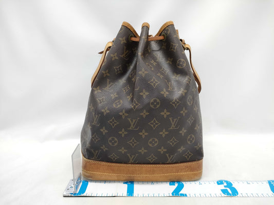 LOUIS VUITTON Monogram M42224 Noe Handbag