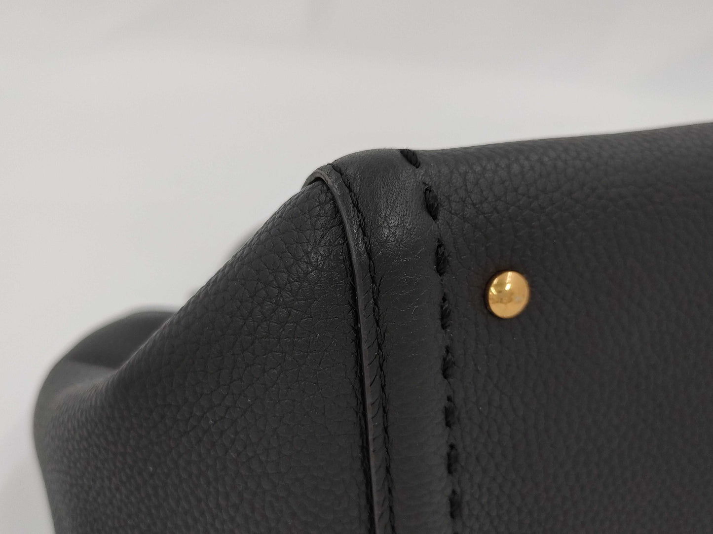 Valentino Garavani / 3-way / Leather handbag / GD logo / Black handbag