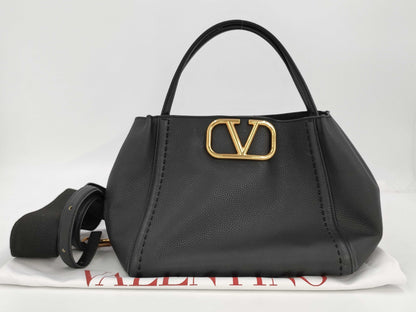 Valentino Garavani / 3-way / Leather handbag / GD logo / Black handbag